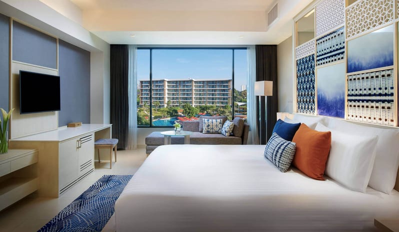 AMARI PATTAYA - DELUXE POOL VIEW BEDROOM